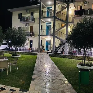 Vila Hotel Velipojë